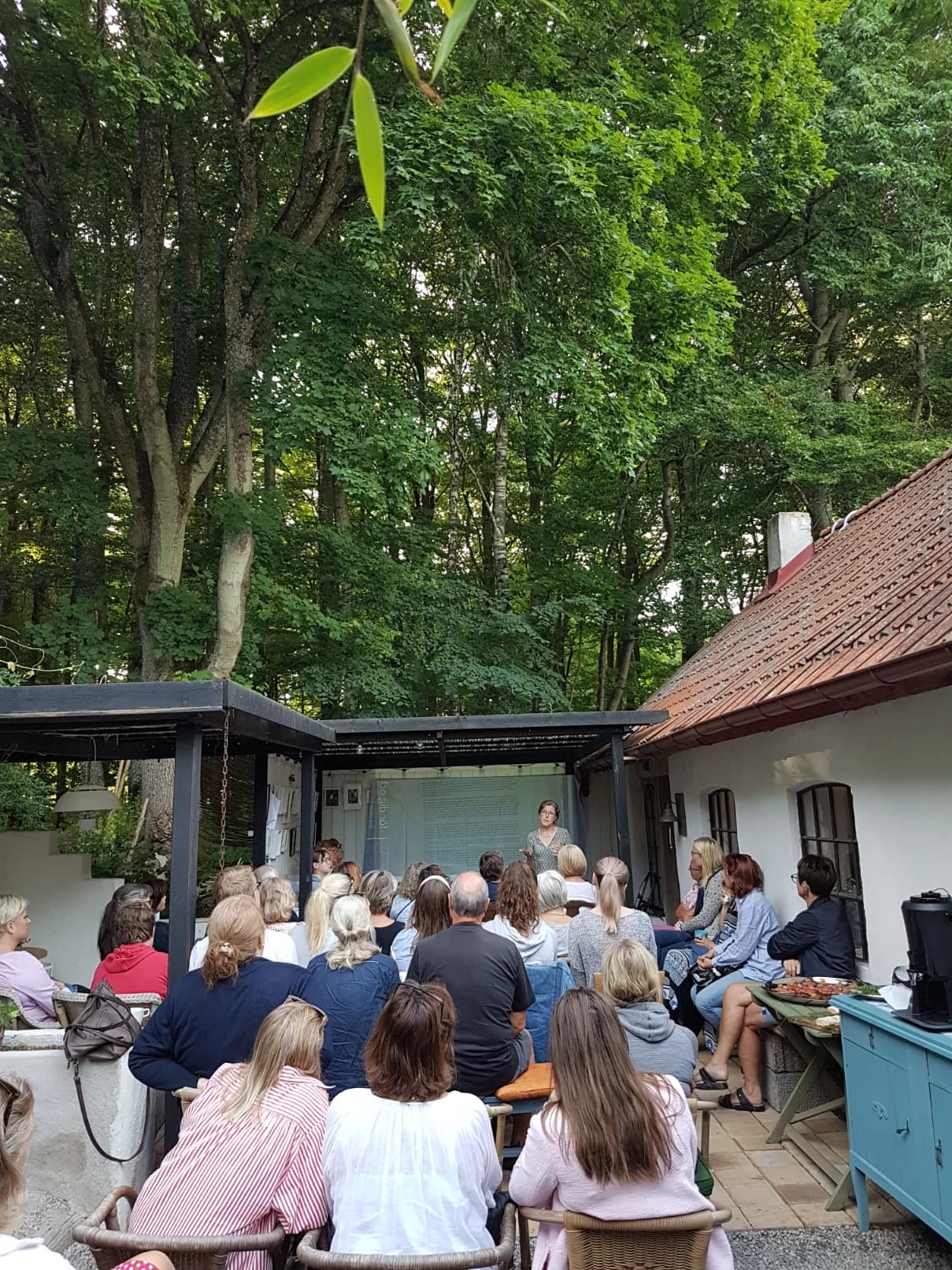 Välbesökt event i trädgården
